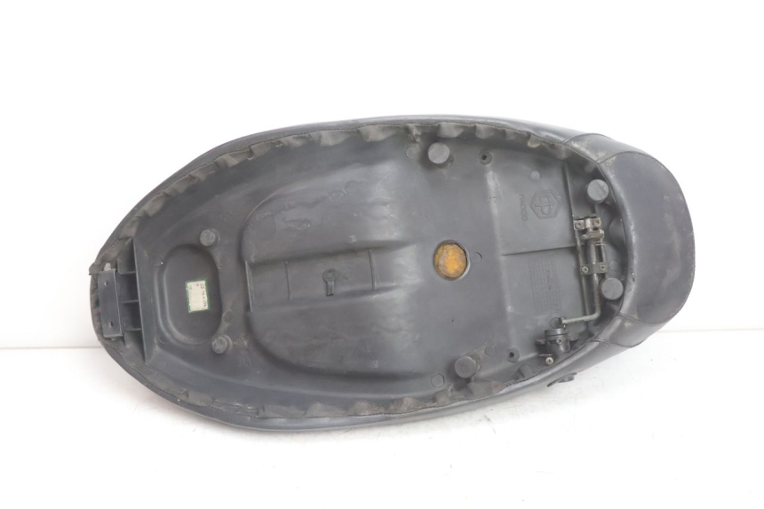 photo de SELLA PIAGGIO LIBERTY 125 (1998 - 2008) - Stato della superficie e materiale