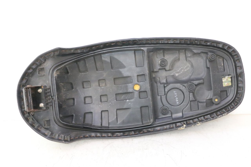 photo de SELLE KYMCO LIKE 125 (2009 - 2016) - Dettaglio del componente