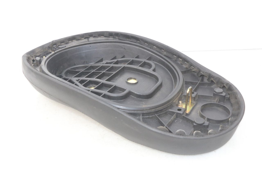 photo de SELLA VENESI LOWIGI RETRO JJ50QT-3 50 (2020 - 2022) - Primo piano tecnico