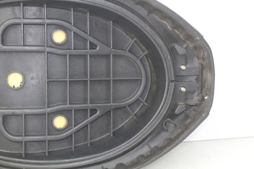 photo de SELLA VENESI LOWIGI RETRO JJ50QT-3 50 (2020 - 2022) - Dettagli dei punti di fissaggio