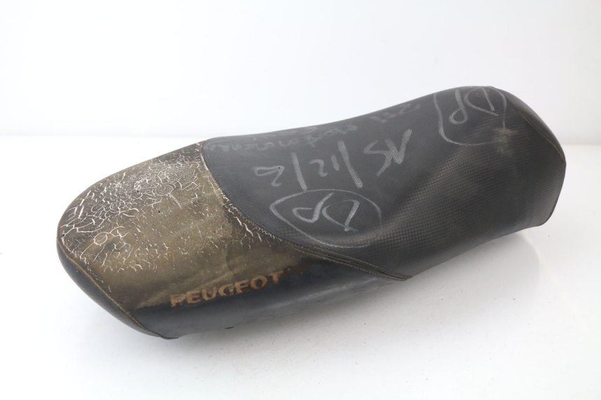 photo de SELLA PEUGEOT LUDIX BLASTER 50 (2006 - 2014) - Primo piano tecnico