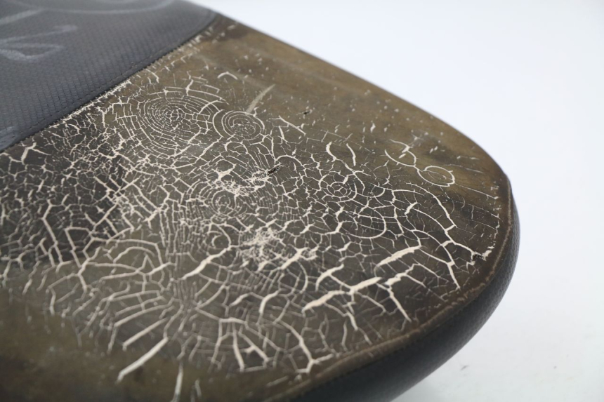 photo de SELLA PEUGEOT LUDIX BLASTER 50 (2006 - 2014) - Dettagli dei punti di fissaggio