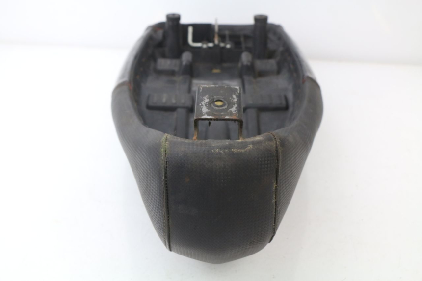 photo de SELLA PEUGEOT LUDIX BLASTER 50 (2006 - 2014) - Marcature e riferimenti originali