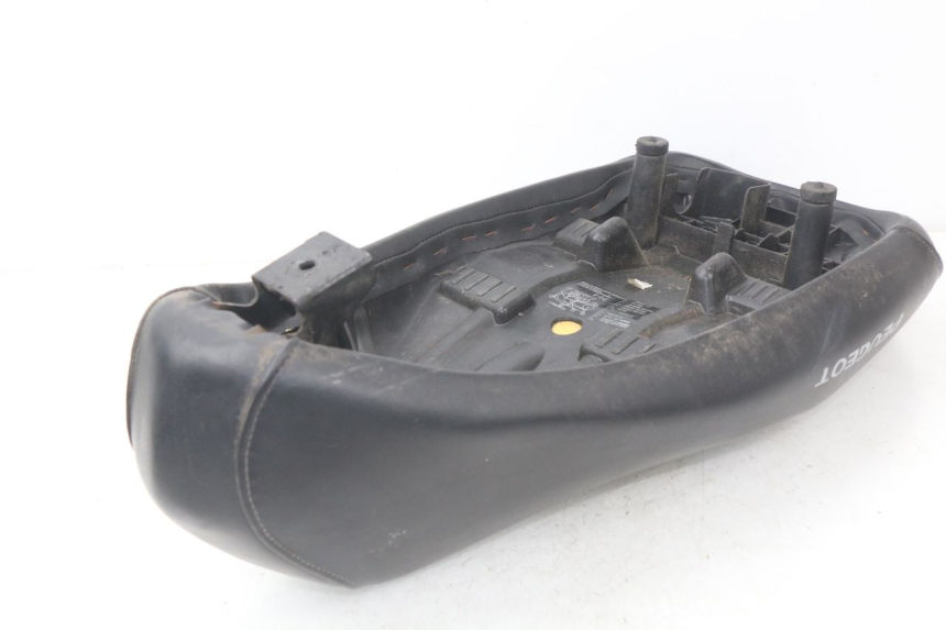 photo de SELLE PEUGEOT LUDIX 50 (2008 - 2017) - Dettaglio del componente