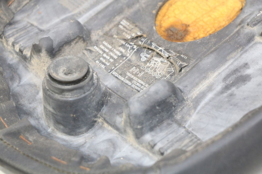 photo de SELLE PEUGEOT LUDIX 50 (2005 - 2007) - Primo piano tecnico