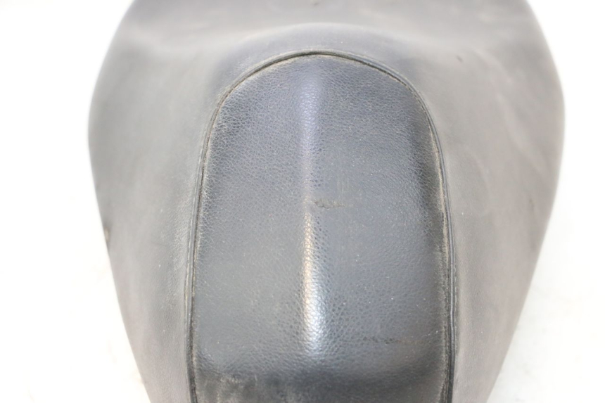 photo de SELLE PEUGEOT LUDIX 50 (2005 - 2007) - Stato della superficie e materiale