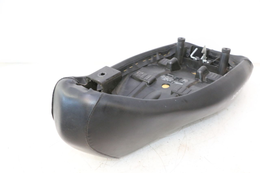 photo de SELLE PEUGEOT LUDIX 50 (2008 - 2017) - Dettaglio del componente