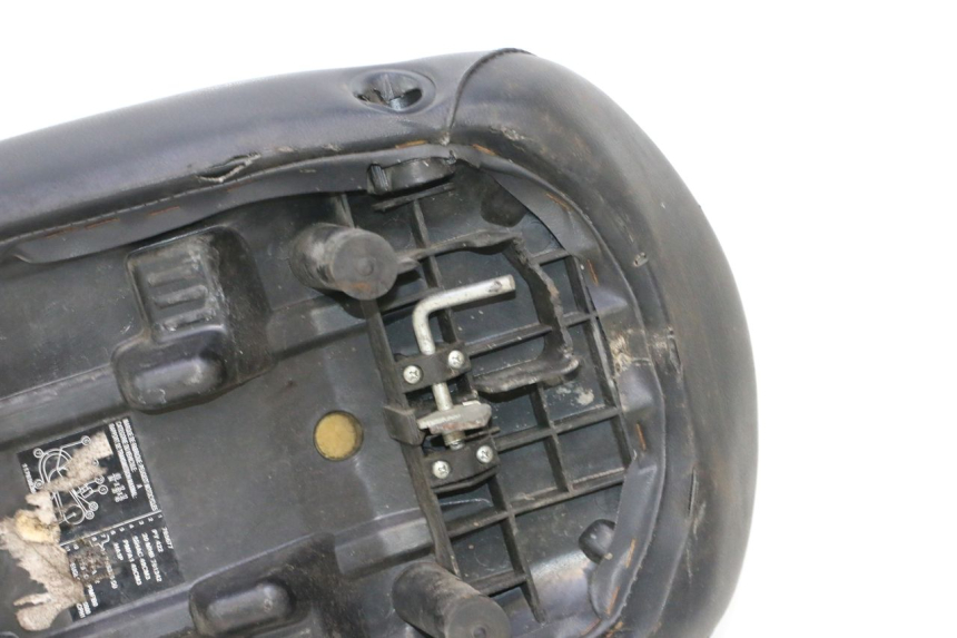 photo de SELLE PEUGEOT LUDIX 50 (2005 - 2007) - Altra vista dell'articolo