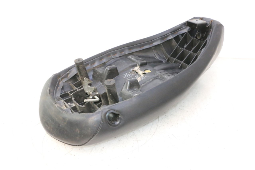 photo de SELLE PEUGEOT LUDIX 50 (2005 - 2007) - Primo piano tecnico
