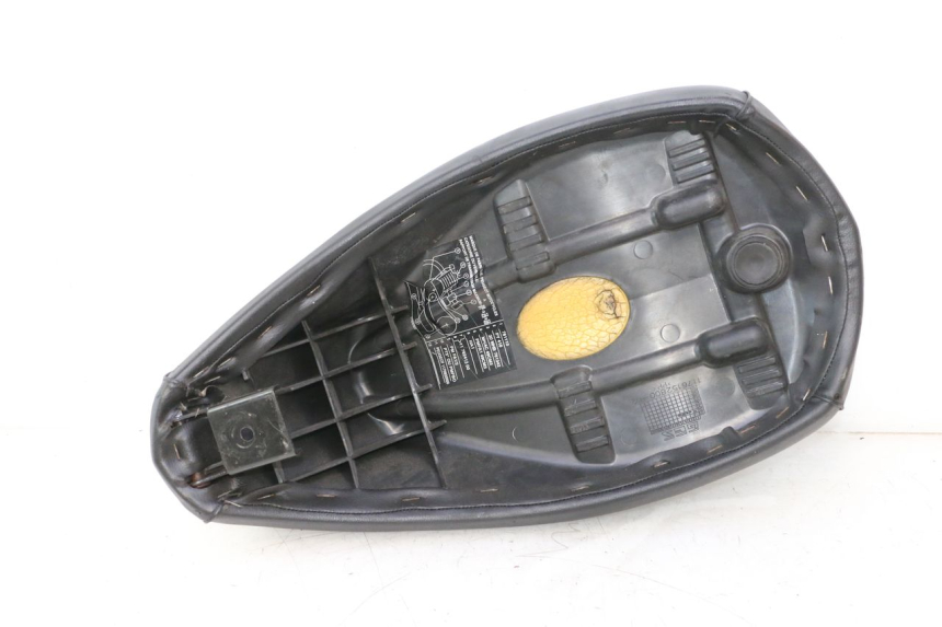 photo de SELLA PEUGEOT LUDIX ONE 14P 50 (2004 - 2013) - Zoom sullo stato d'uso