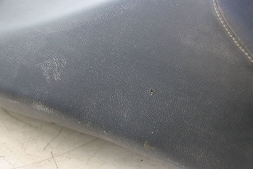 photo de SELLA PEUGEOT LUDIX ONE 50 (2004 - 2013) - Zoom sullo stato d'uso