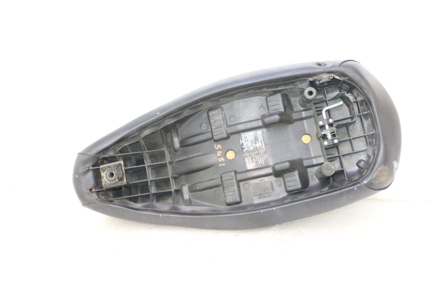 photo de SELLA PEUGEOT LUDIX ONE 50 (2004 - 2006) - Dettagli dei punti di fissaggio