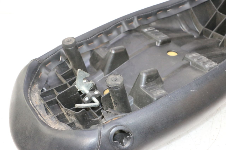 photo de SELLA PEUGEOT LUDIX SNAKE 2T 50 (2004 - 2014) - Caratteristiche distintive
