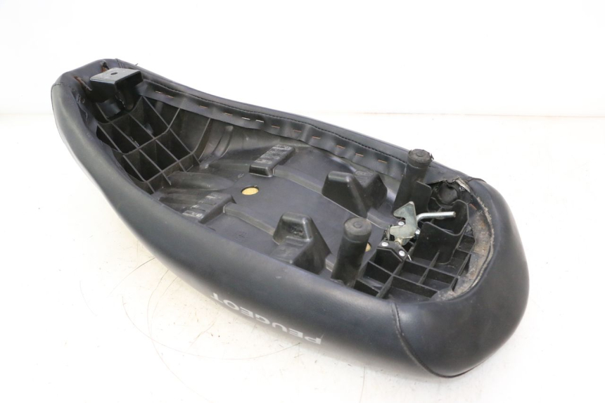 photo de SELLA PEUGEOT LUDIX SNAKE 2T 50 (2004 - 2014) - Ispezione visiva dettagliata