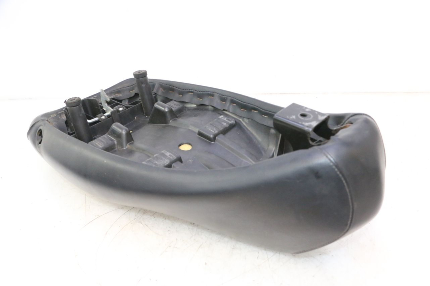 photo de SELLA PEUGEOT LUDIX SNAKE 2T 50 (2004 - 2014) - Stato della superficie e materiale