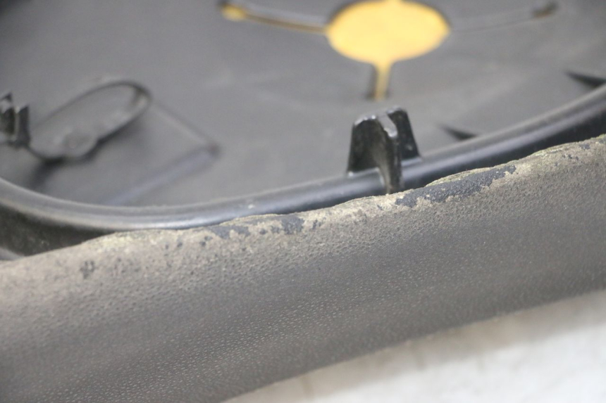 photo de SELLA PIAGGIO LXV 4T 50 (2009 - 2013) - Caratteristiche distintive