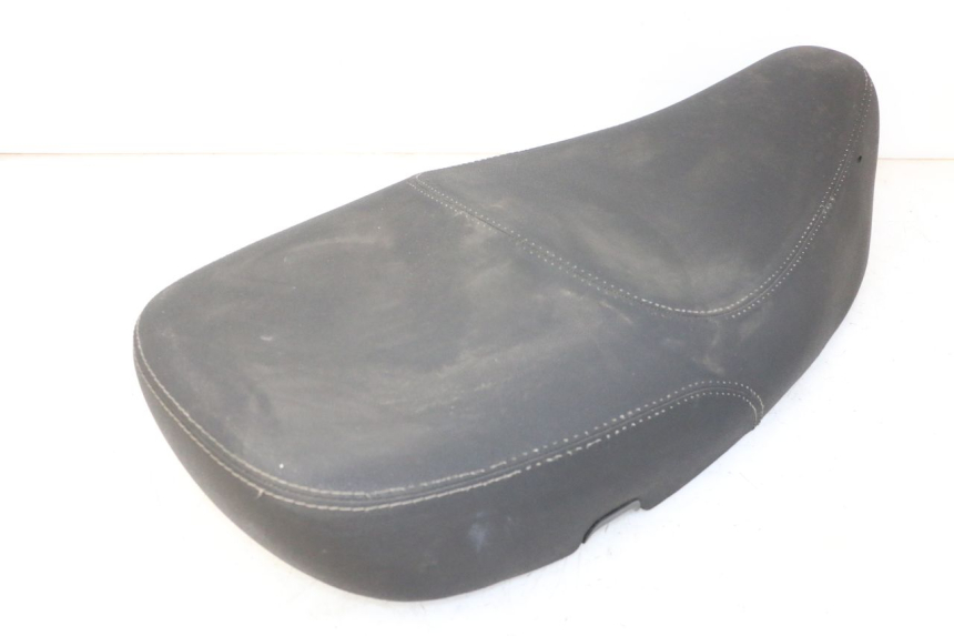 photo de SELLA PIAGGIO LXV 4T 50 (2009 - 2013) - Altra angolazione