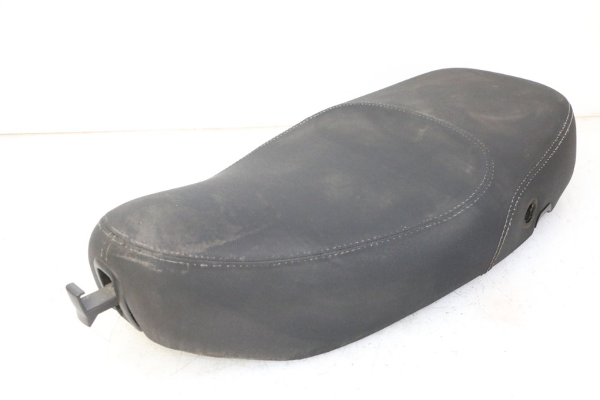 photo de SELLA PIAGGIO LXV 4T 50 (2009 - 2013) - Ricambio usato controllato
