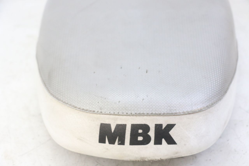 photo de SELLE MBK BOOSTER SPIRIT NAKED 50 (2004 - 2017) - Zoom sui componenti