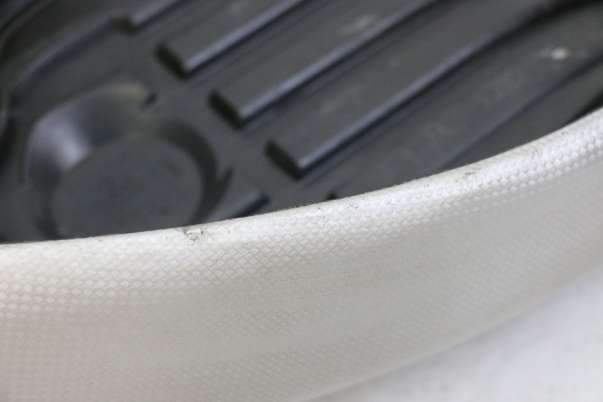 photo de SELLE MBK BOOSTER SPIRIT NAKED 50 (2004 - 2017) - Zoom sullo stato d'uso