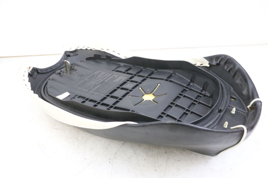 photo de SELLE SYM MIO 50 (2011 - 2017) - Primo piano tecnico