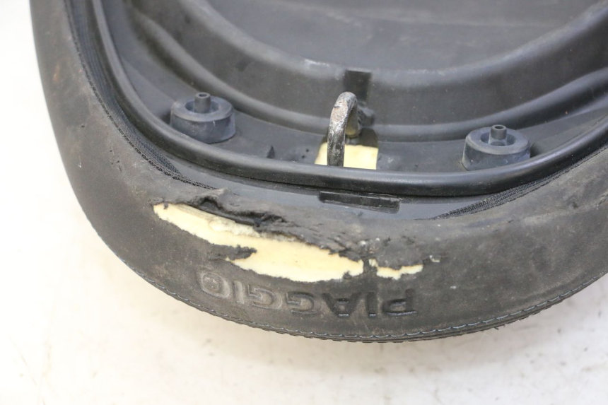 photo de SELLA PIAGGIO MP3 HPE 310 (2024 - 2025) - Dettaglio del componente