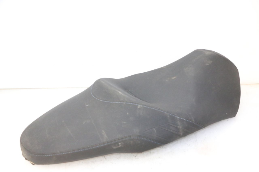 photo de SELLA PIAGGIO MP3 HPE 310 (2024 - 2025) - Primo piano ad alta risoluzione