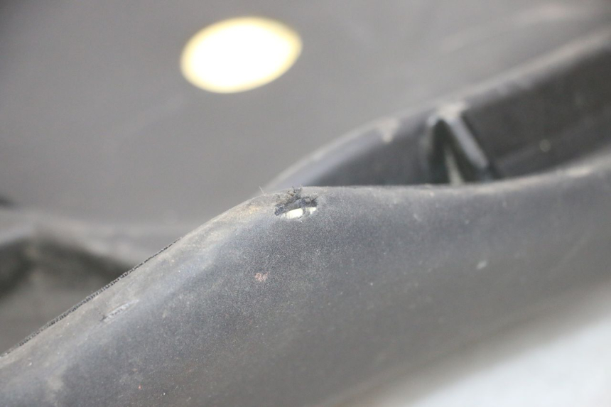 photo de SELLA PIAGGIO MP3 HPE 310 (2024 - 2025) - Dettagli dei punti di fissaggio