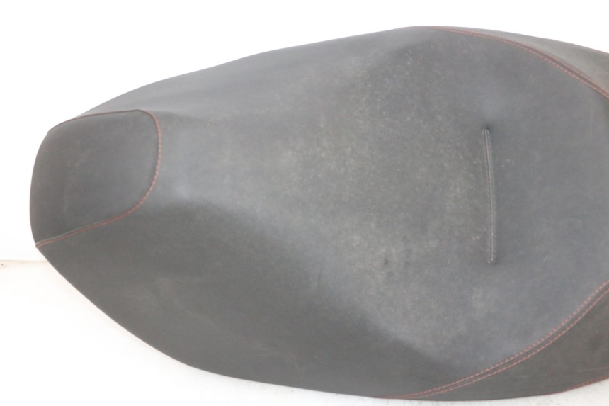 photo de SELLA PIAGGIO MP3 HPE 300 (2019 - 2026) - Panoramica del profilo