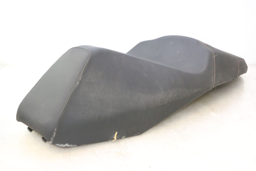 photo de SELLA PIAGGIO MP3 HPE 530 (2022 - 2026) - Altra vista dell'articolo