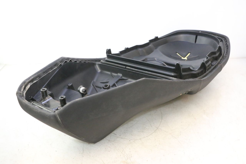 photo de SELLA PIAGGIO MP3 HPE 530 (2022 - 2026) - Vista d'insieme del prodotto