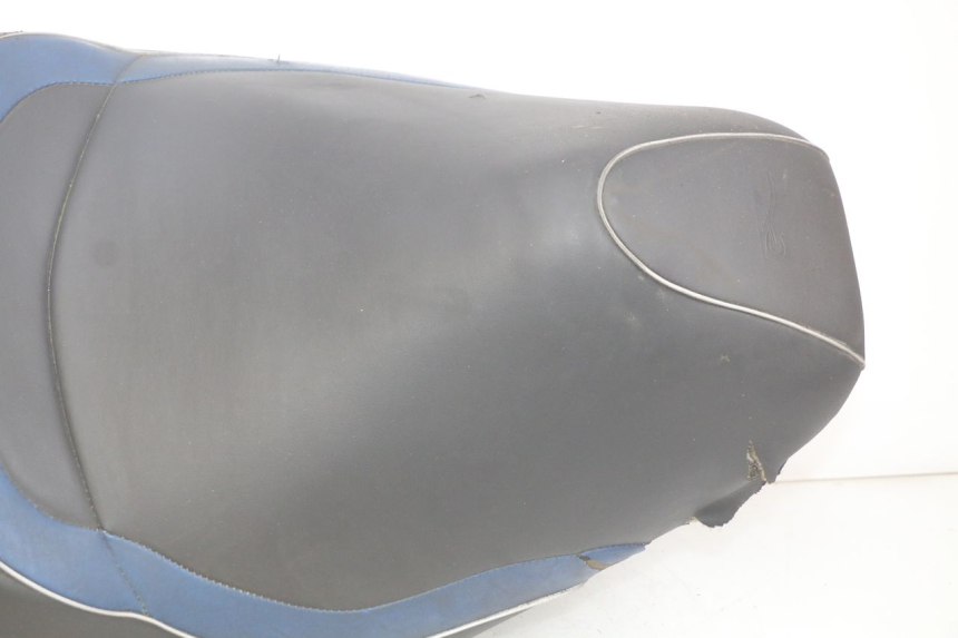 photo de SELLE PIAGGIO MP3 LT 400 (2007 - 2012) - Stato della superficie e materiale