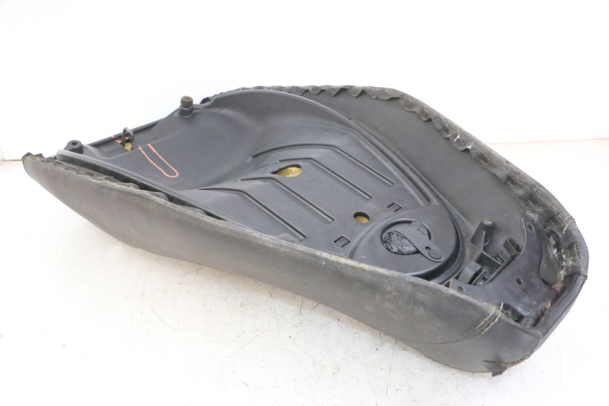 photo de SELLE PIAGGIO MP3 LT 400 (2007 - 2012) - Altra angolazione