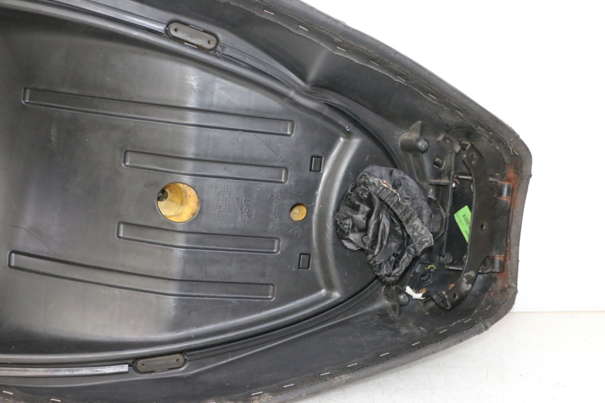 photo de SELLA PIAGGIO MP3 LT 300 (2010 - 2016) - Altra angolazione