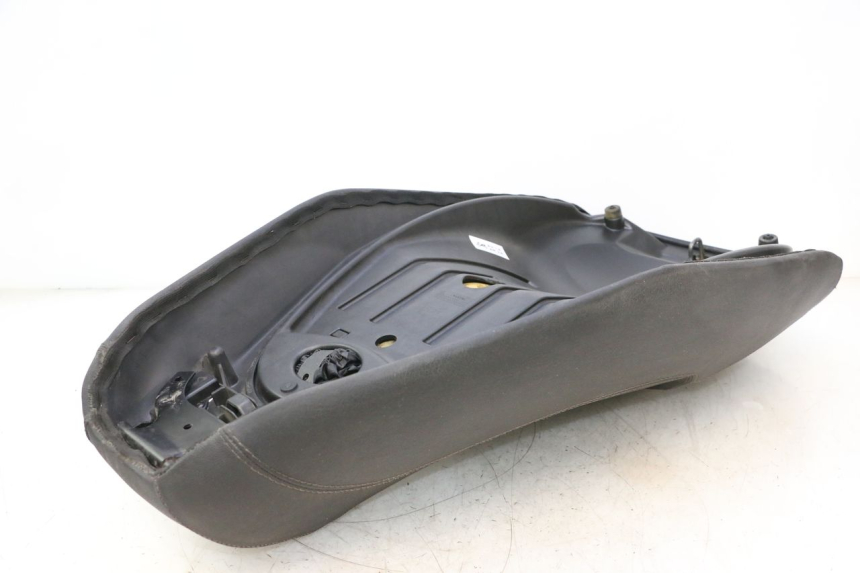photo de SELLA PIAGGIO MP3 LT 300 (2010 - 2016) - Primo piano tecnico