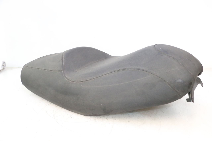 photo de SELLE PIAGGIO MP3 LT 400 (2007 - 2012) - Primo piano tecnico