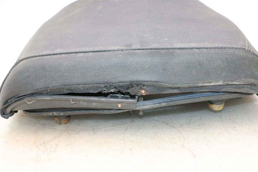 photo de SELLE PIAGGIO MP3 LT 400 (2007 - 2012) - Dettagli dei punti di fissaggio