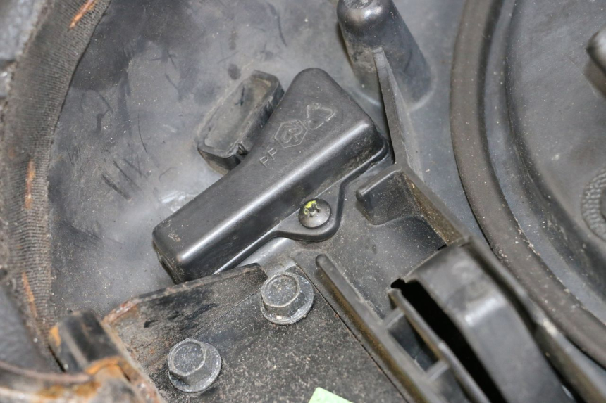 photo de SELLA PIAGGIO MP3 500 (2011 - 2015) - Primo piano tecnico