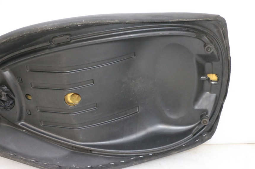 photo de SELLE PIAGGIO MP3 RL 250 (2006 - 2010) - Primo piano ad alta risoluzione