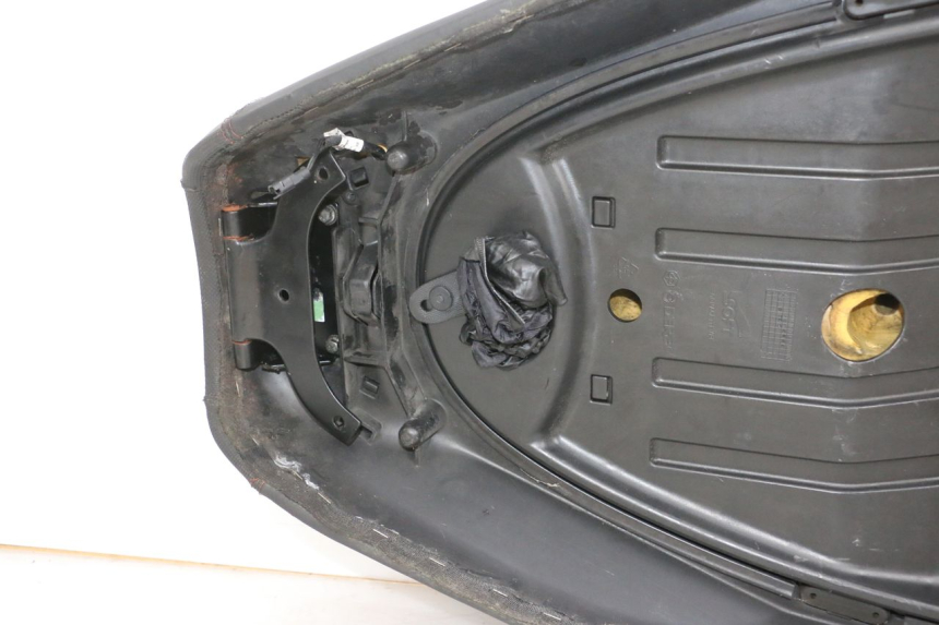 photo de SELLE PIAGGIO MP3 RL 250 (2006 - 2010) - Foto prodotto supplementare