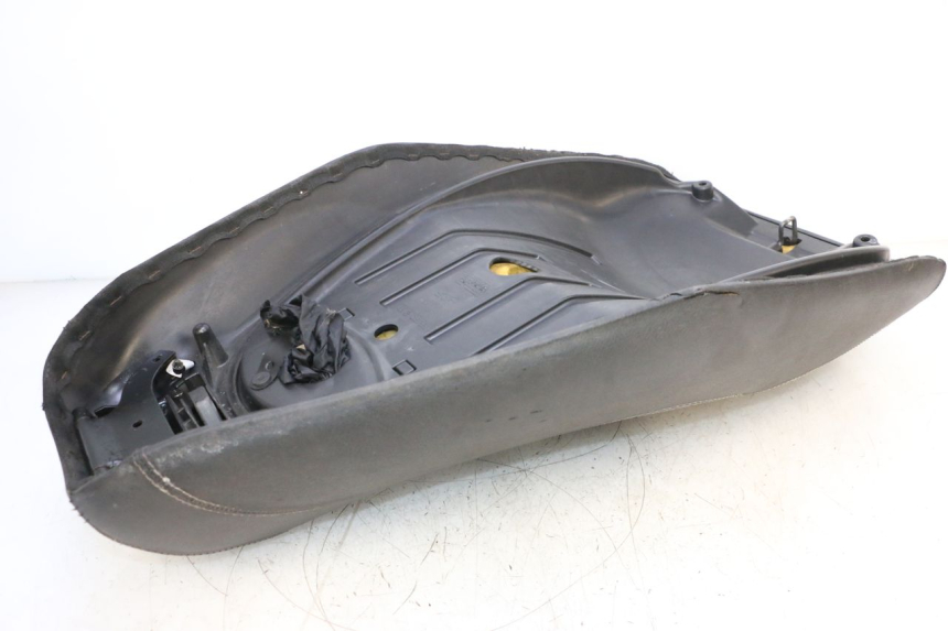 photo de SELLE PIAGGIO MP3 RL 250 (2006 - 2010) - Altra vista dell'articolo