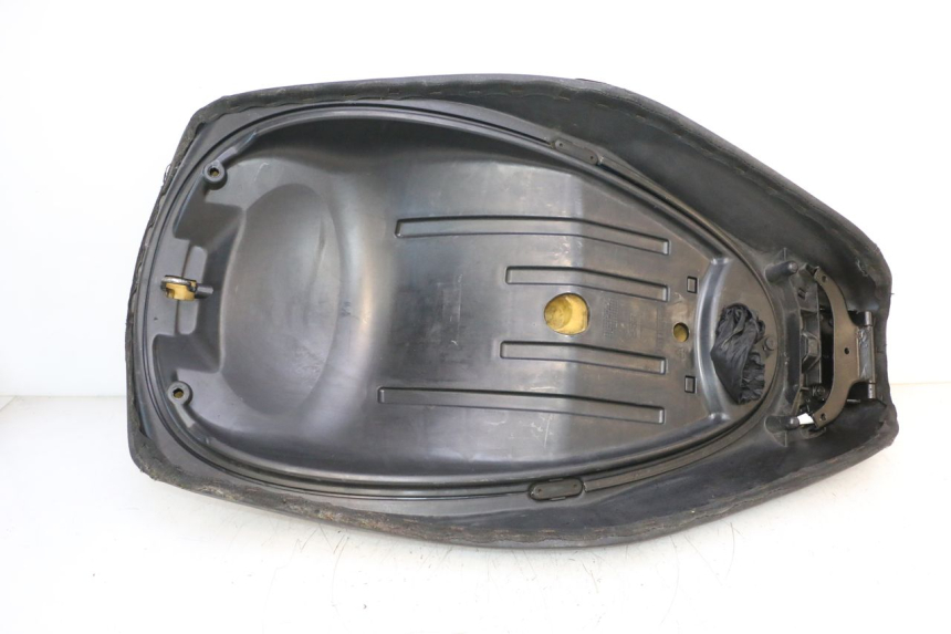 photo de SELLE PIAGGIO MP3 RL 250 (2006 - 2010) - Zoom qualità usato