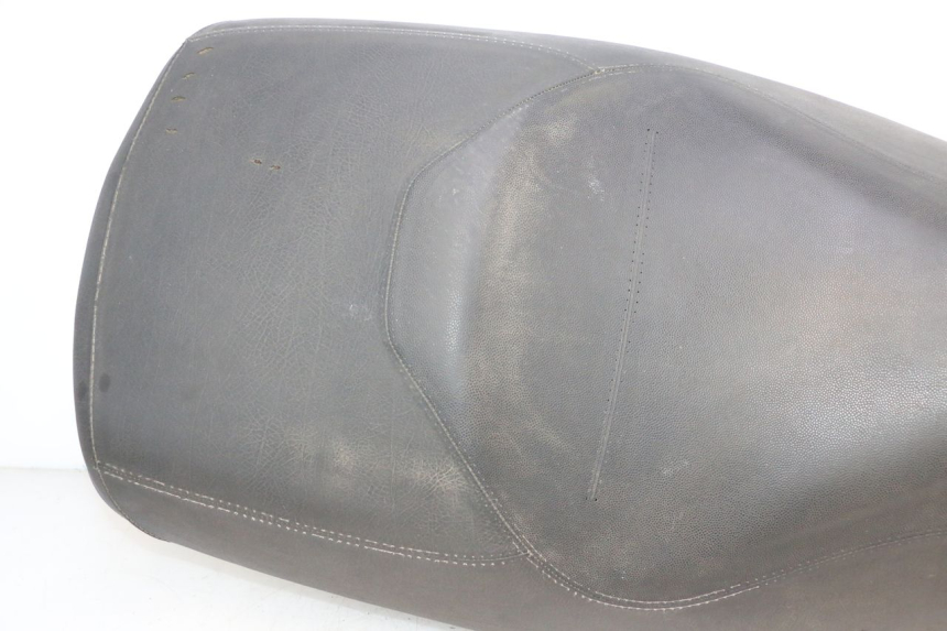 photo de SELLE PIAGGIO MP3 RL 250 (2006 - 2010) - Zoom sullo stato d'uso