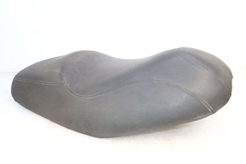 photo de SELLE PIAGGIO MP3 RL 250 (2006 - 2010) - Stato della superficie e materiale