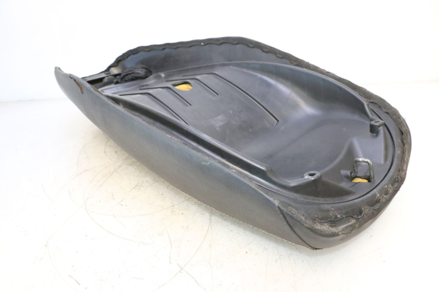 photo de SELLE PIAGGIO MP3 RL 250 (2006 - 2010) - Marcature e riferimenti originali