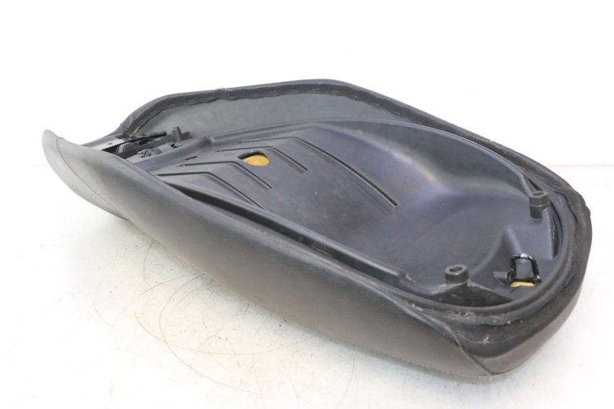 photo de SELLA PIAGGIO MP3 500 (2011 - 2015) - Primo piano tecnico