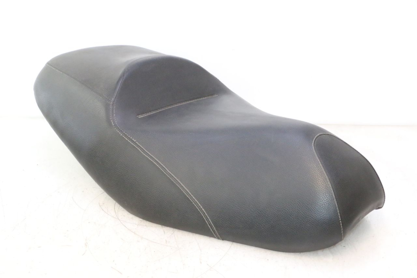 photo de SELLA PIAGGIO MP3 500 (2011 - 2015) - Marcature e riferimenti originali