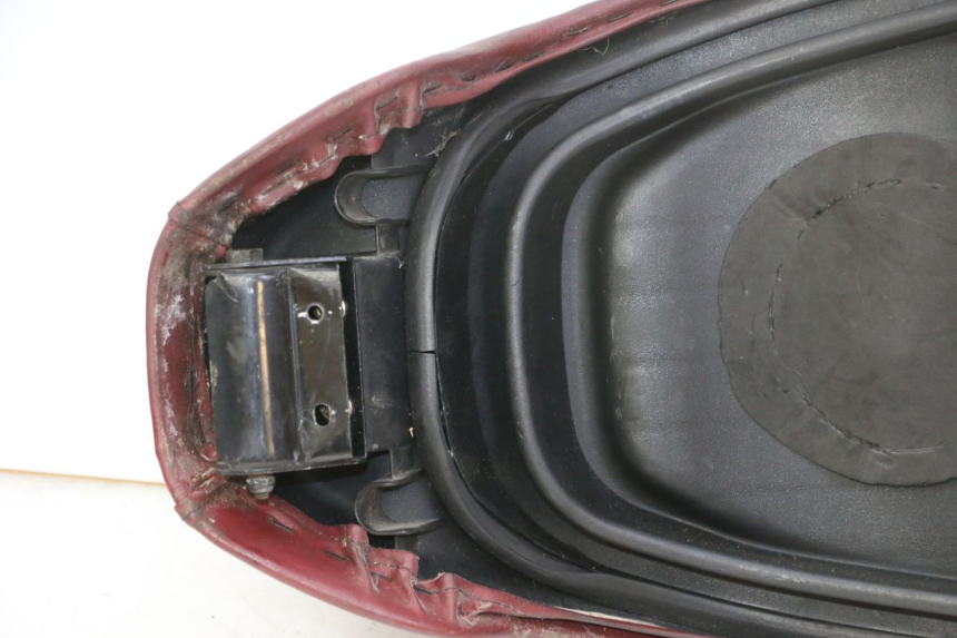 photo de SELLA KYMCO LIKE 4T 50 (2019 - 2025) - Focus sulla struttura