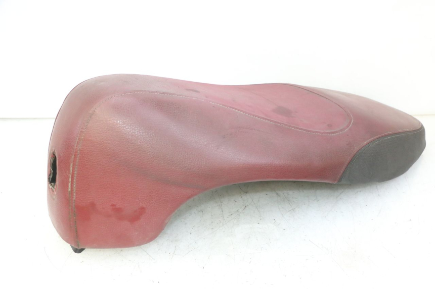 photo de SELLA KYMCO LIKE 4T 50 (2019 - 2025) - Stato della superficie e materiale