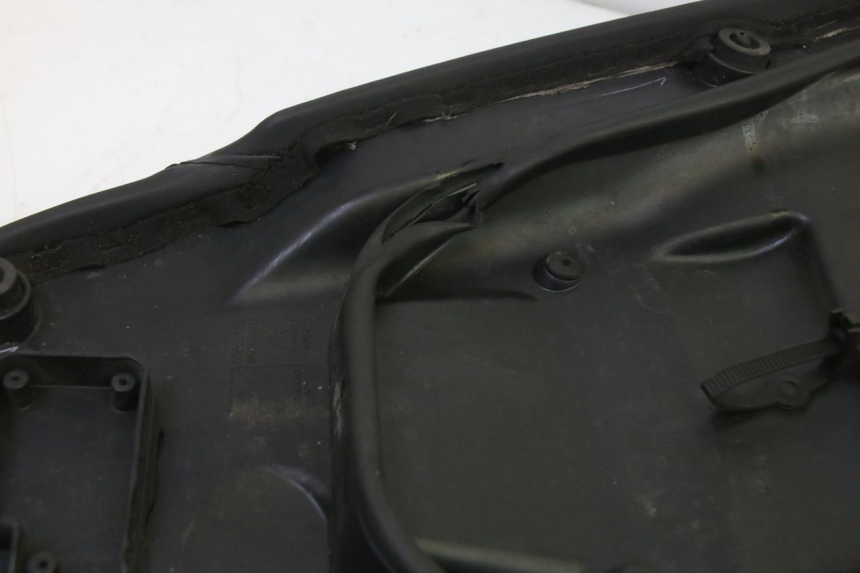 photo de SELLE PIAGGIO NEW TYPHOON 50 (2010 - 2017) - Marcature e riferimenti originali